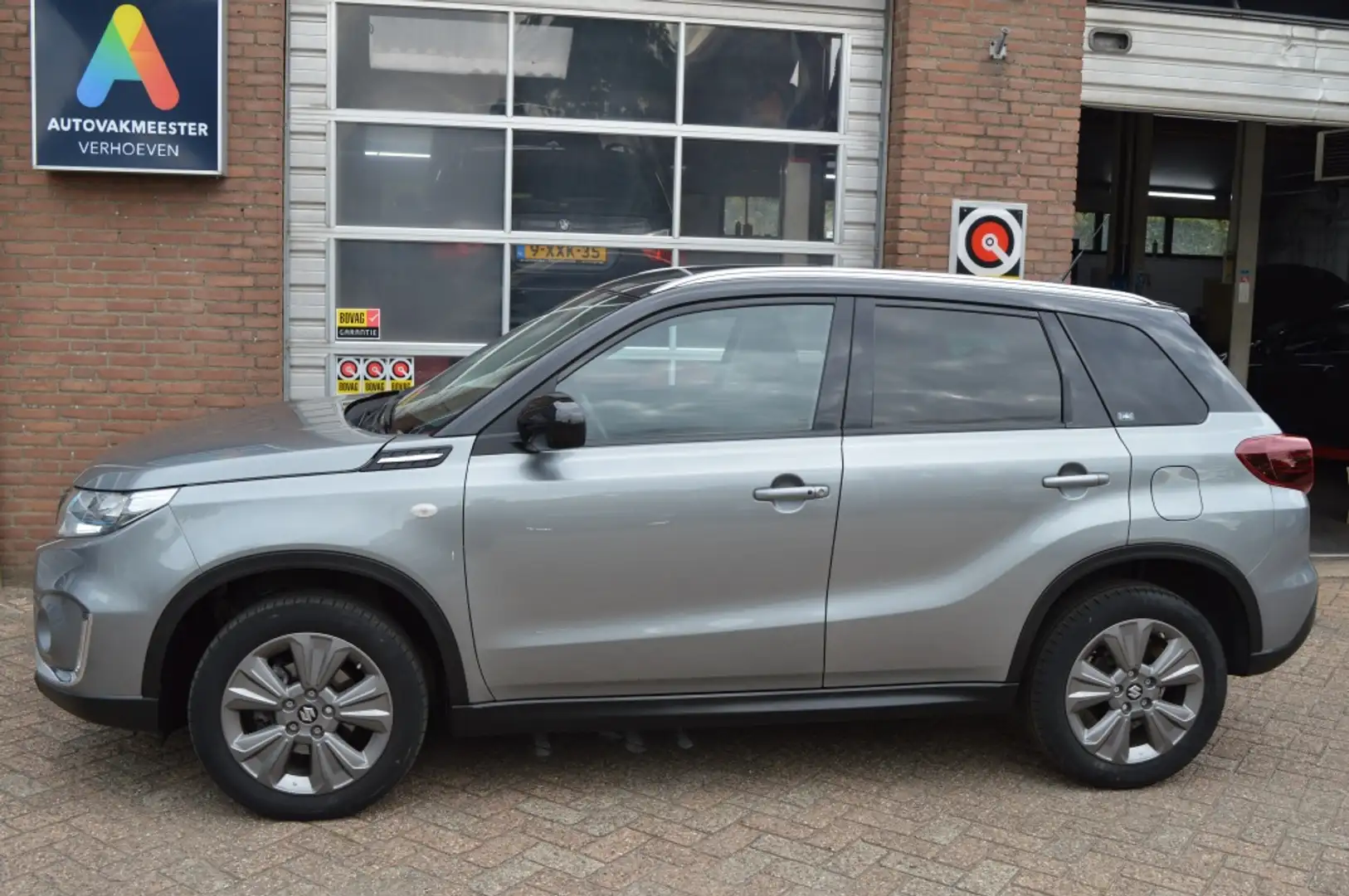 Suzuki Vitara 1.5-hybrid Klimaat regeling, 1.5 Hybrid Select Grijs - 2