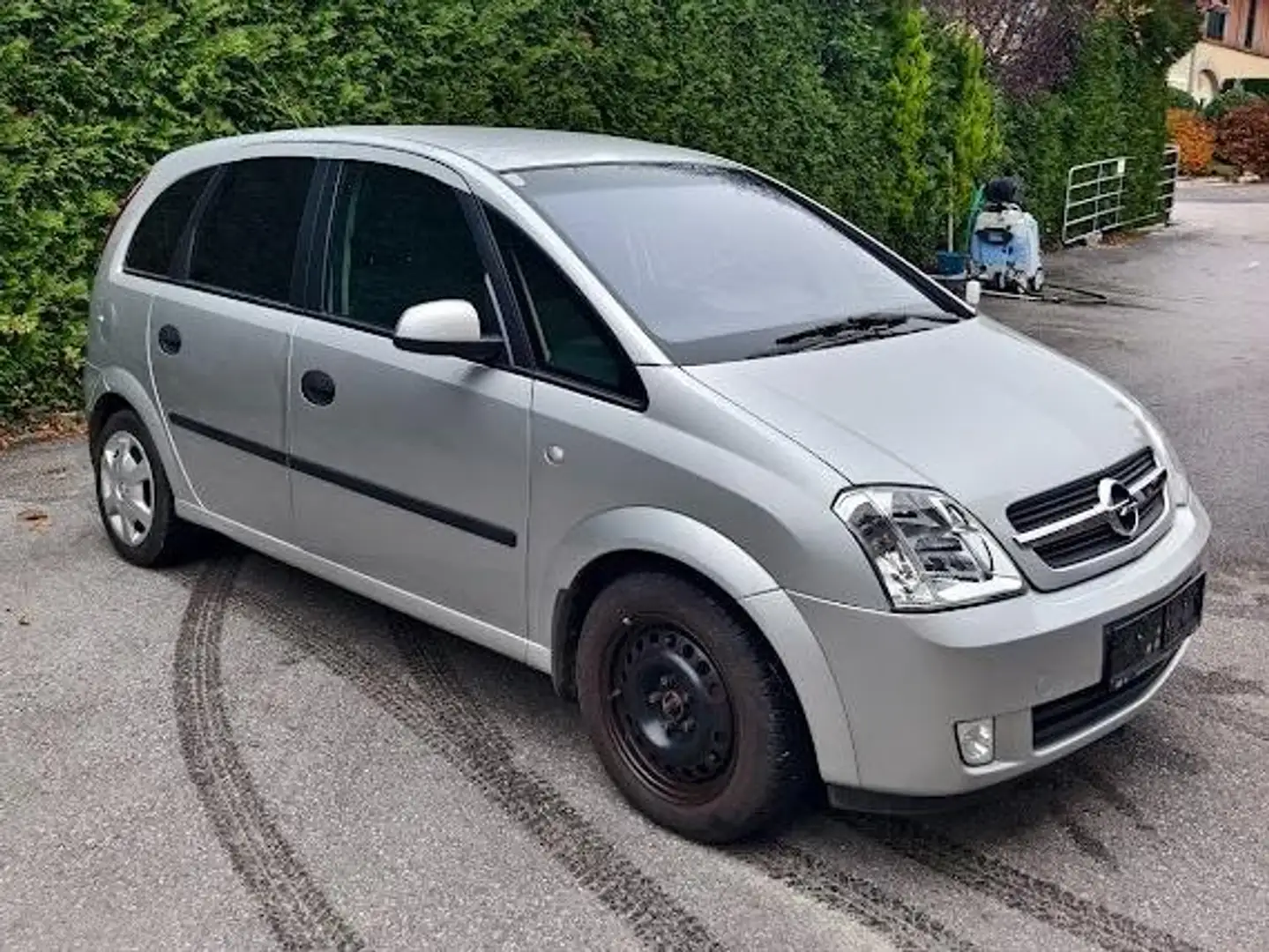 Opel Meriva Meriva 1,7 Cosmo CDTI Cosmo Silber - 1