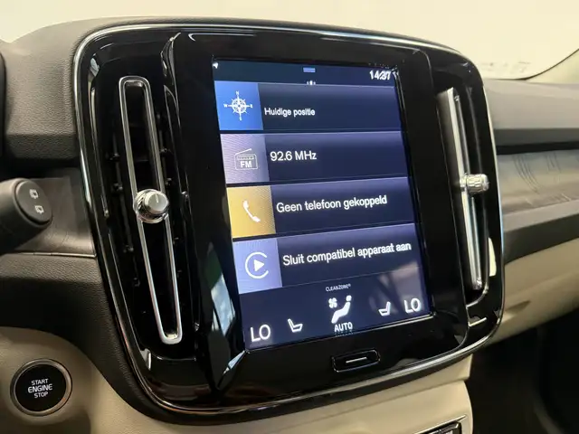 Volvo XC40 view 21