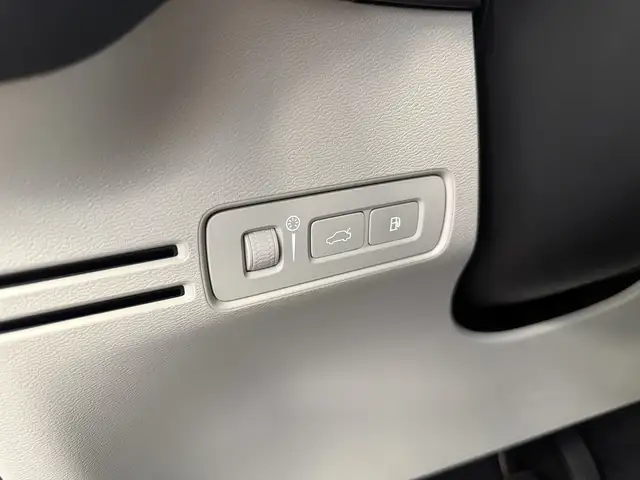 Volvo XC40 view 16