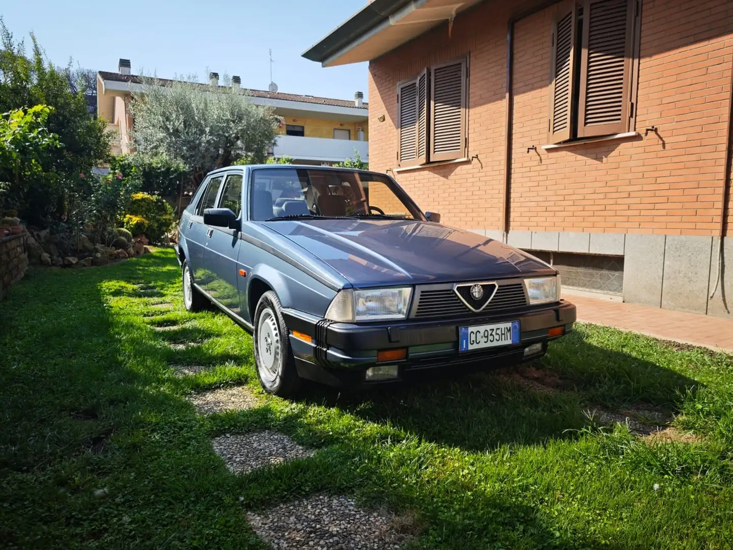 Alfa Romeo 75 Milano 2.5 V6 Quadrifoglio Oro - 1