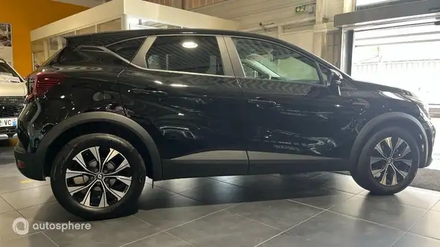 Renault Captur view 4