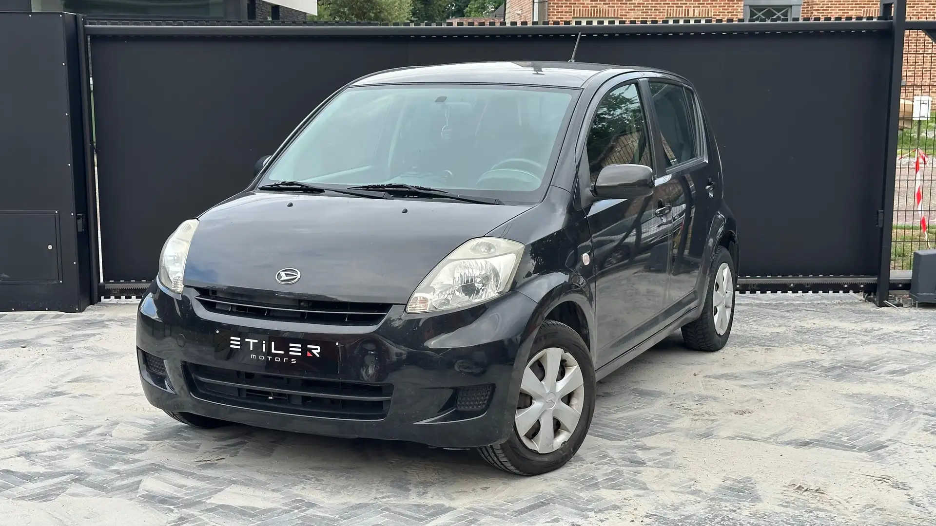 Daihatsu Sirion Noir - 1