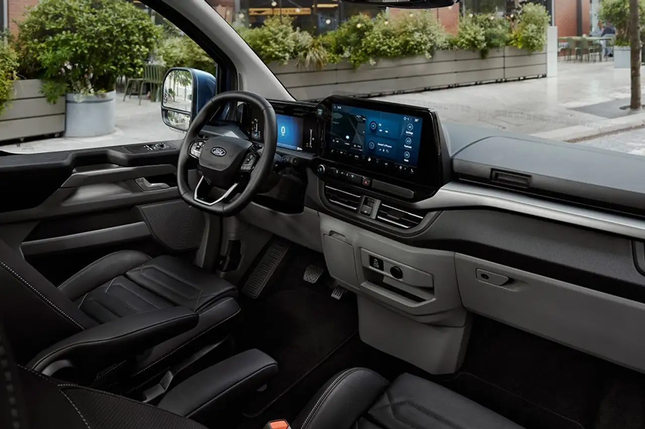 Ford Tourneo Custom 2026