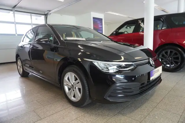 Volkswagen Golf view 3