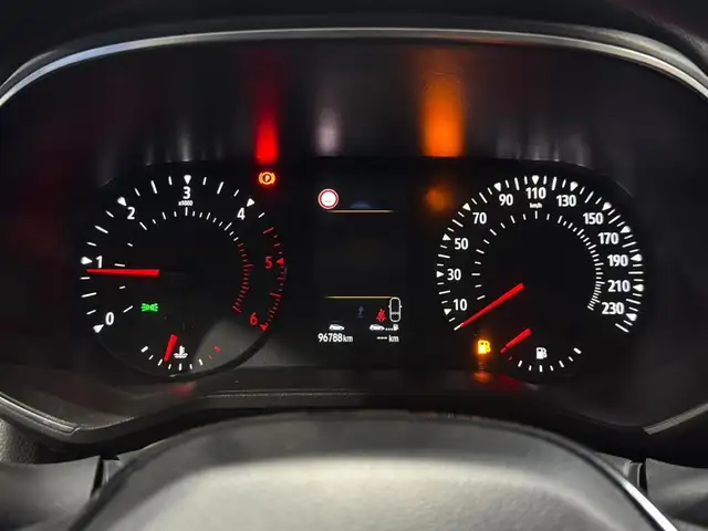 Renault Clio view 15