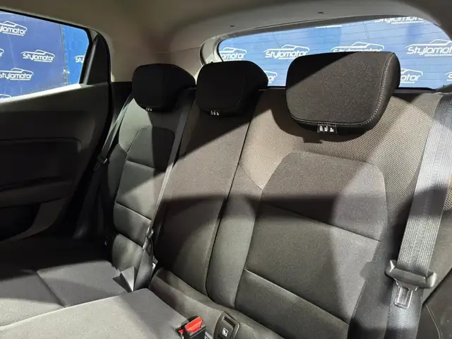 Renault Clio view 12