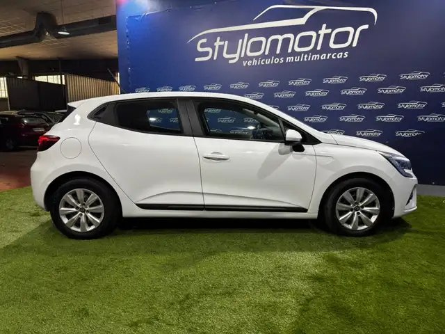 Renault Clio view 14