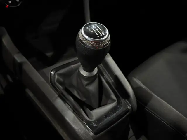 Renault Clio view 4