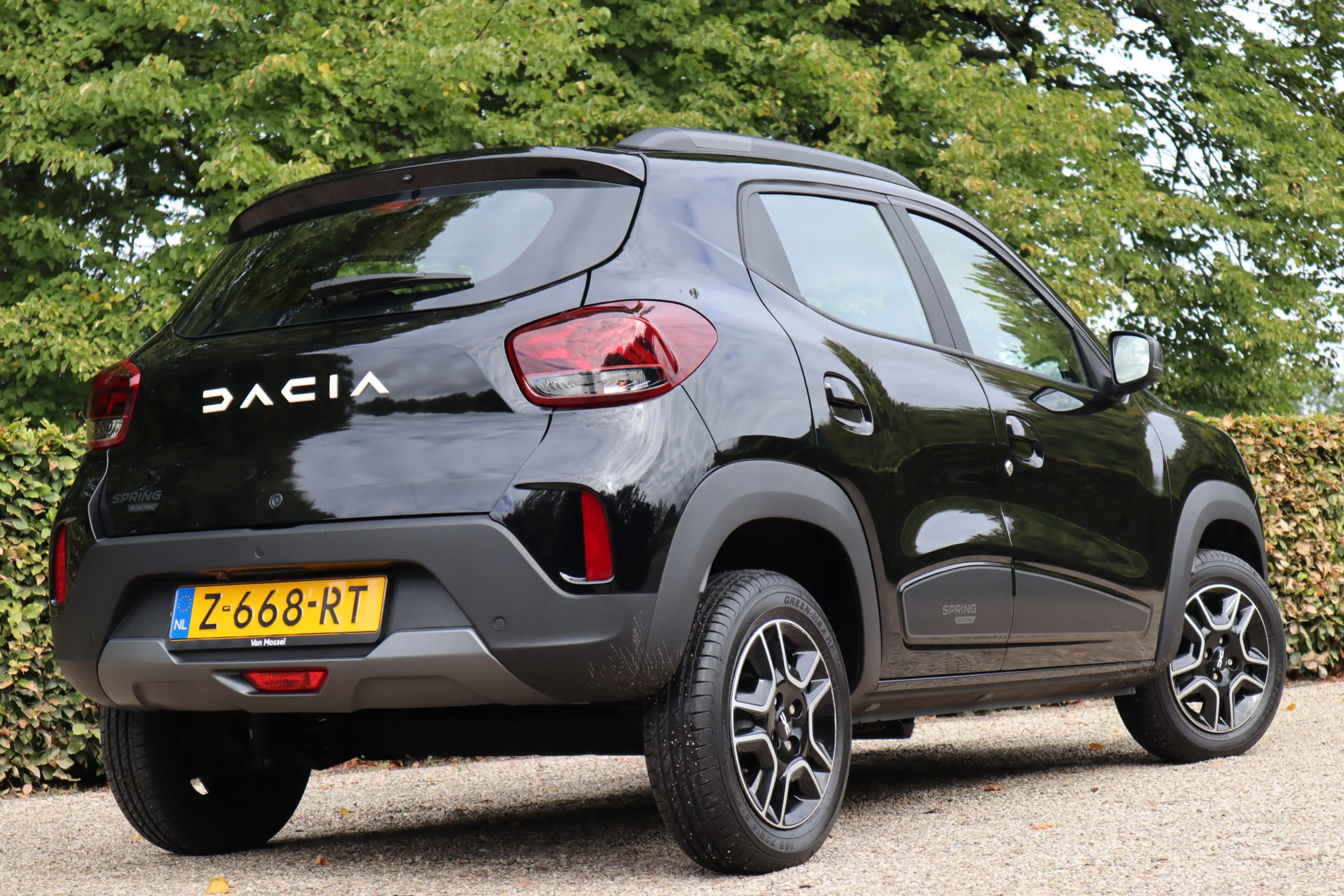 Dacia Spring Expression 27 kWh | Carplay | Camera | Lederen bek — photo 2