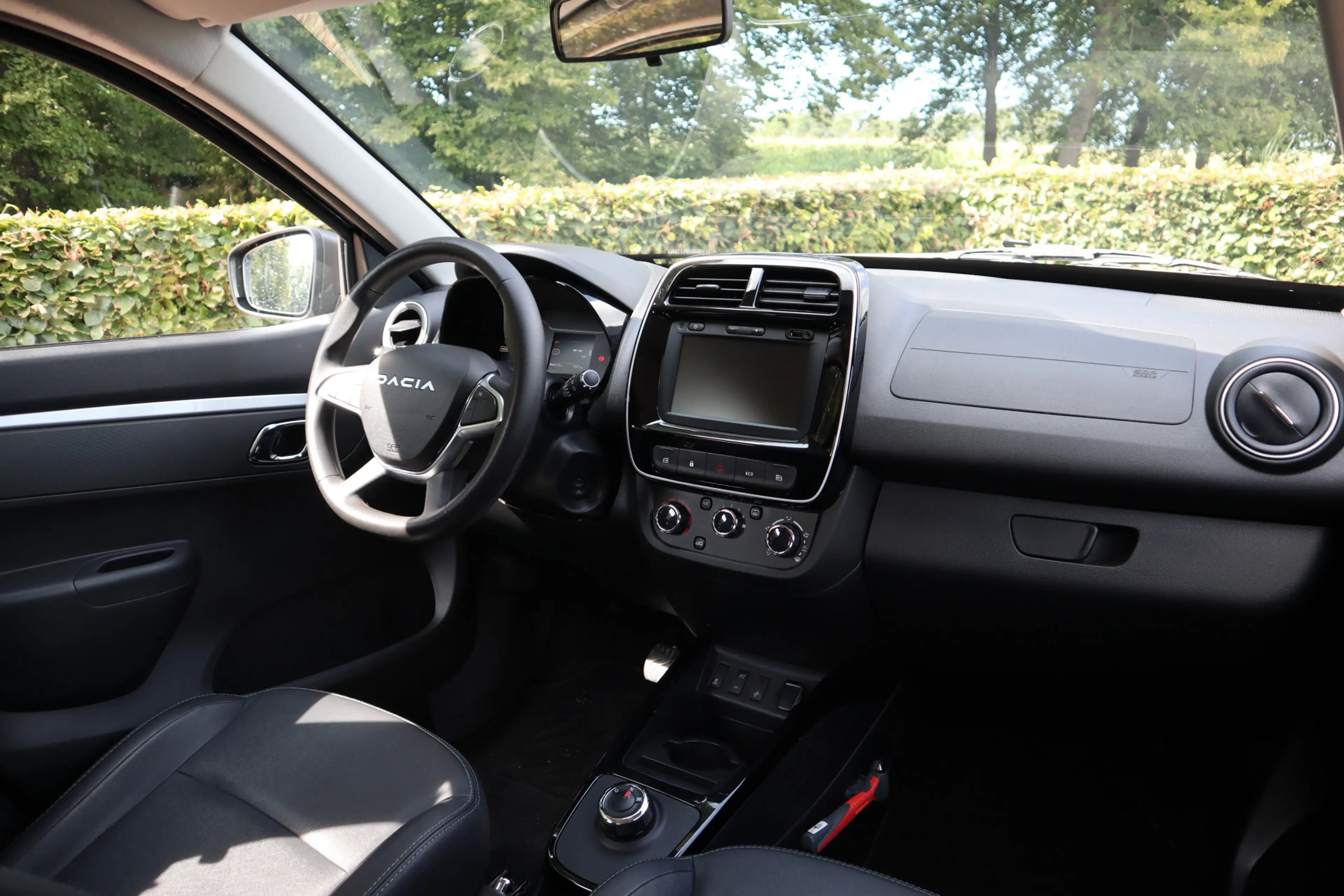 Dacia Spring Expression 27 kWh | Carplay | Camera | Lederen bek — photo 5