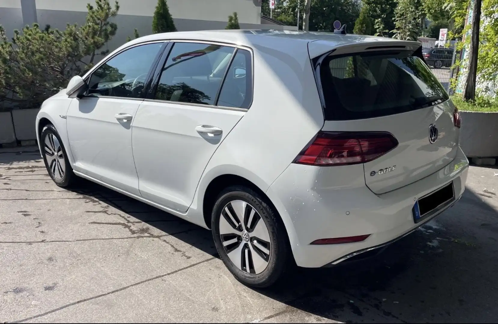 Volkswagen e-Golf VII e-Golf mit Batteriezertifikat Weiß - 2