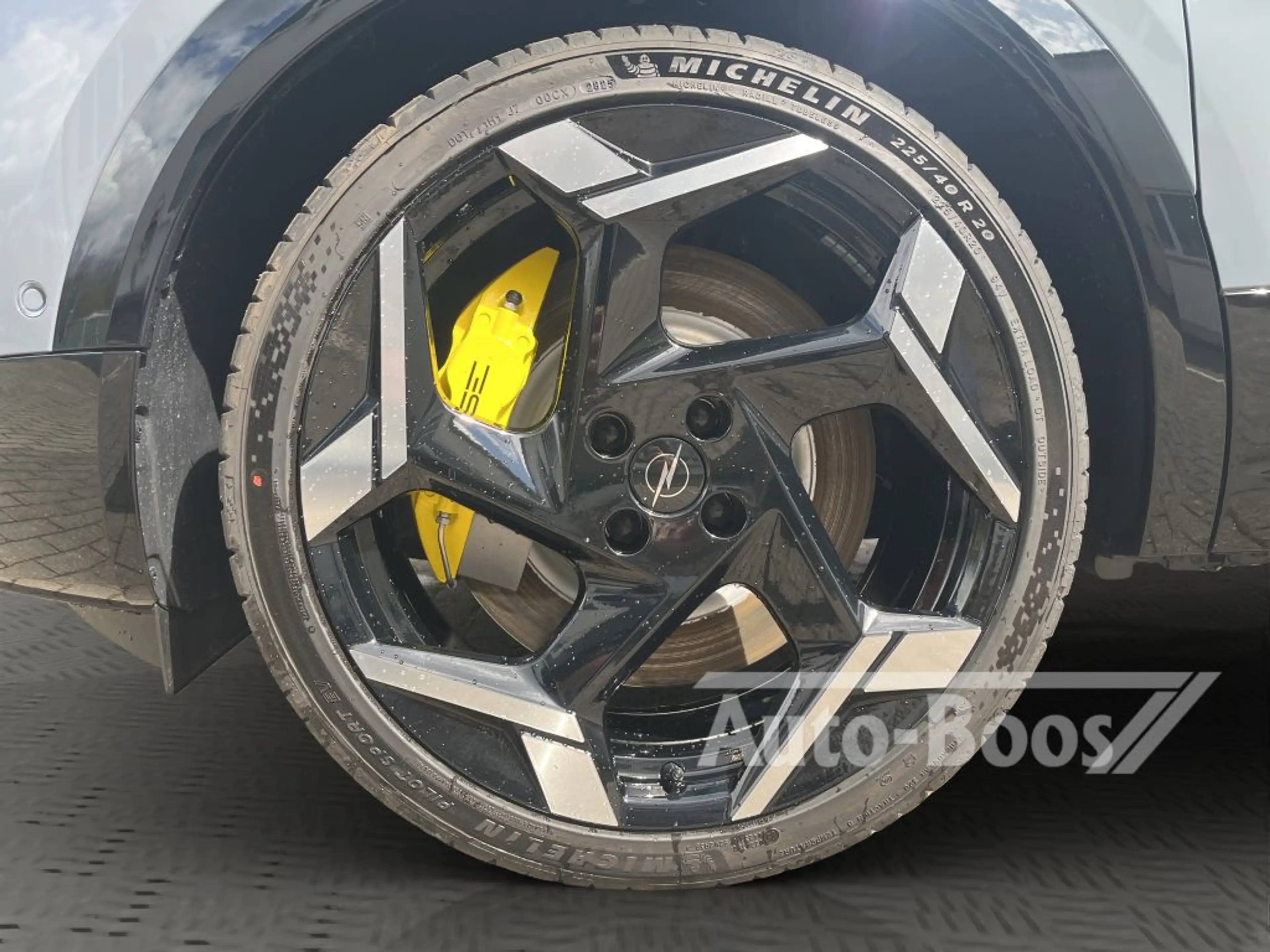 Opel Mokka-E GSE (B/B) — photo 9