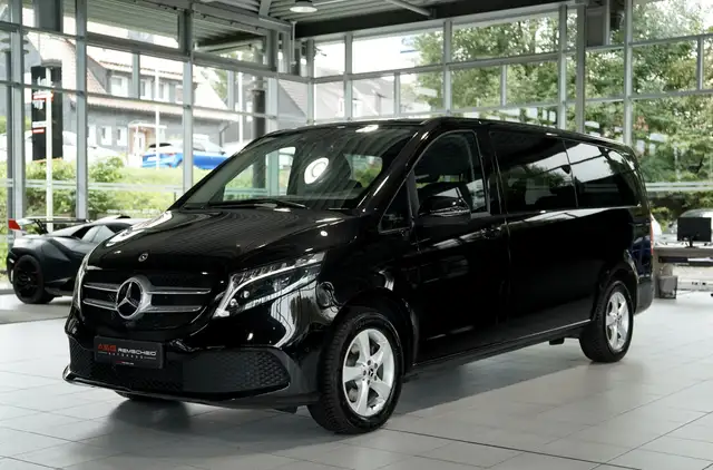 Mercedes-Benz V-Class view 4