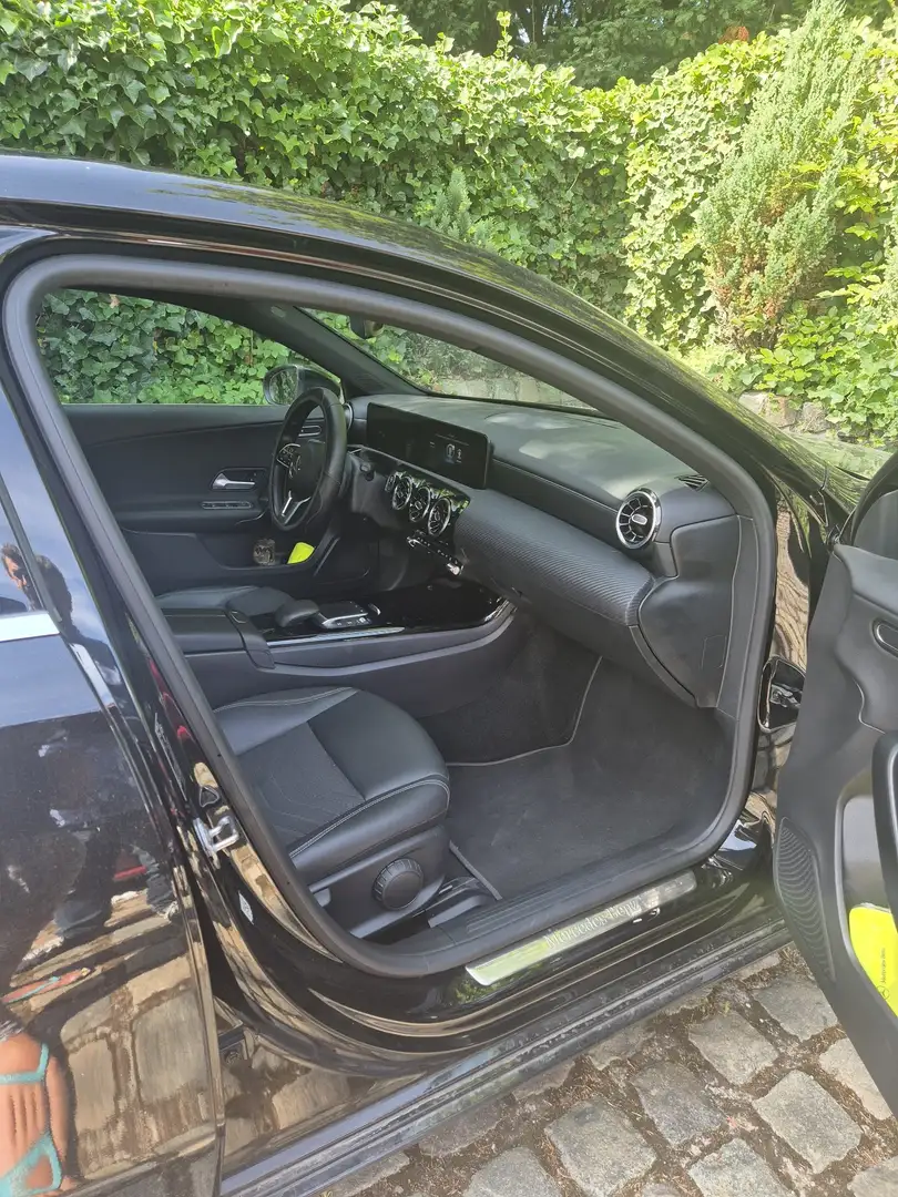 Mercedes-Benz A 250 e PHEV AMG Line - 2