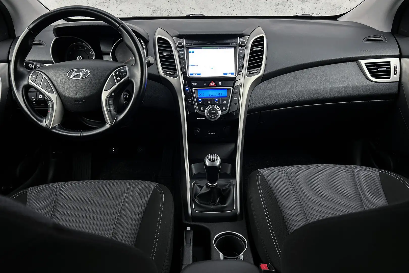 Hyundai i30 1.6 GDI i-Motion Plus | Camera | Navigatie | Licht Weiß - 2