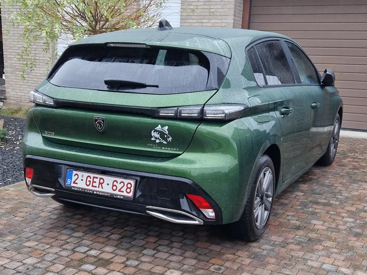 Peugeot 308 PureTech 130 EAT8 Allure - 2