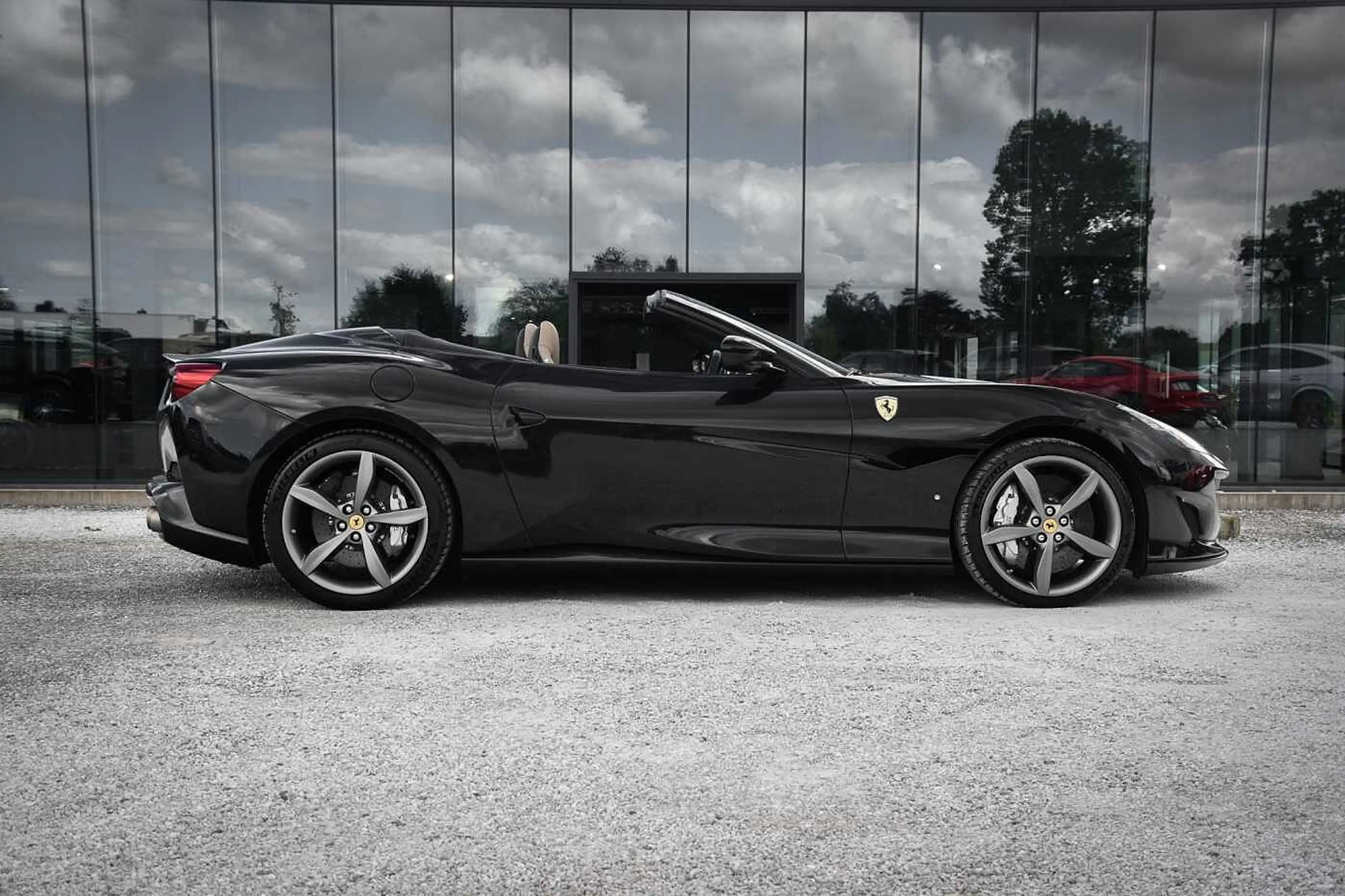 Ferrari Portofino V8 JBL Sound Magnetic Dual Diamond Forged 20' — photo 7