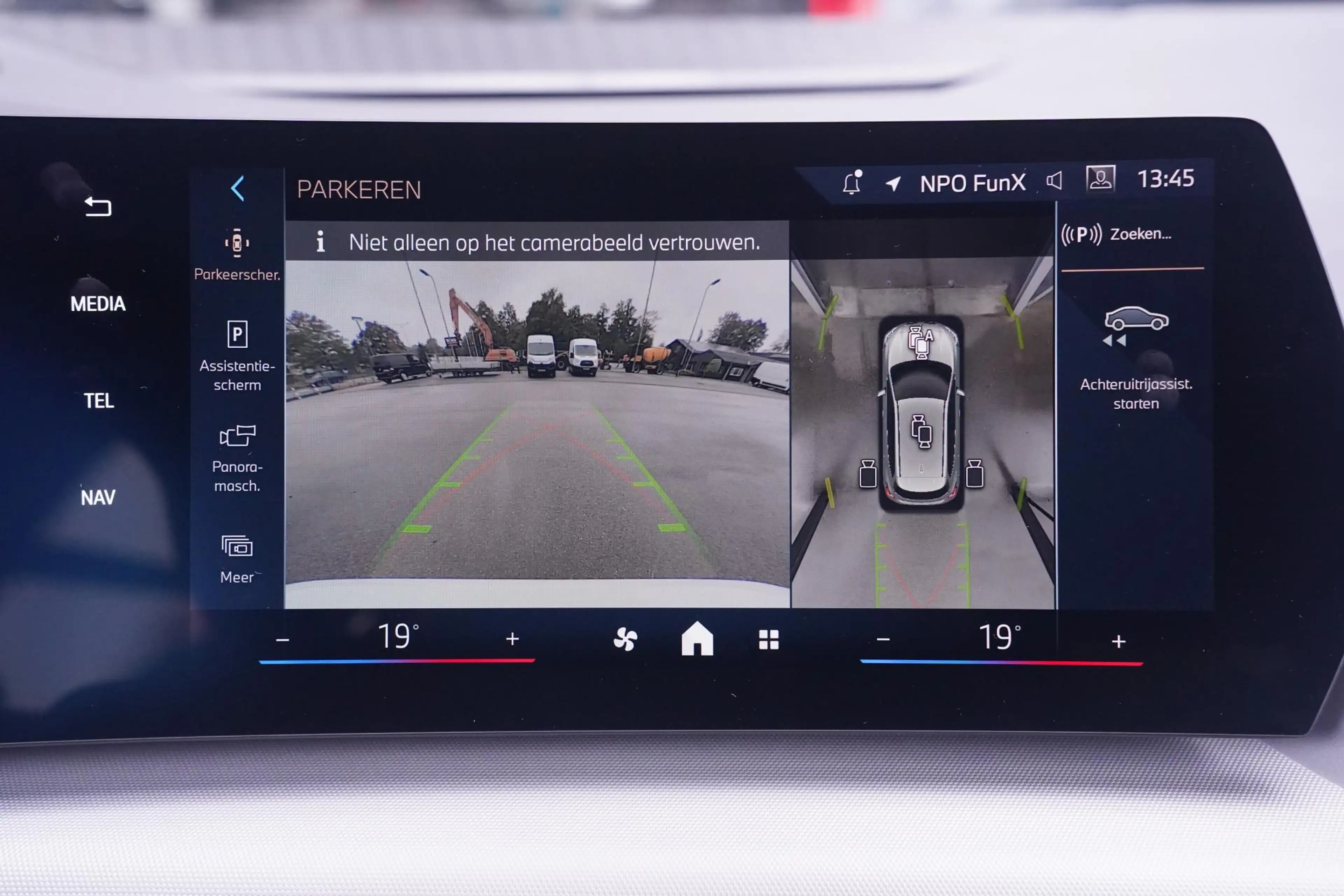 BMW 225 2-serie Active Tourer 225e xDrive SOH 98% NAP Navi — photo 39