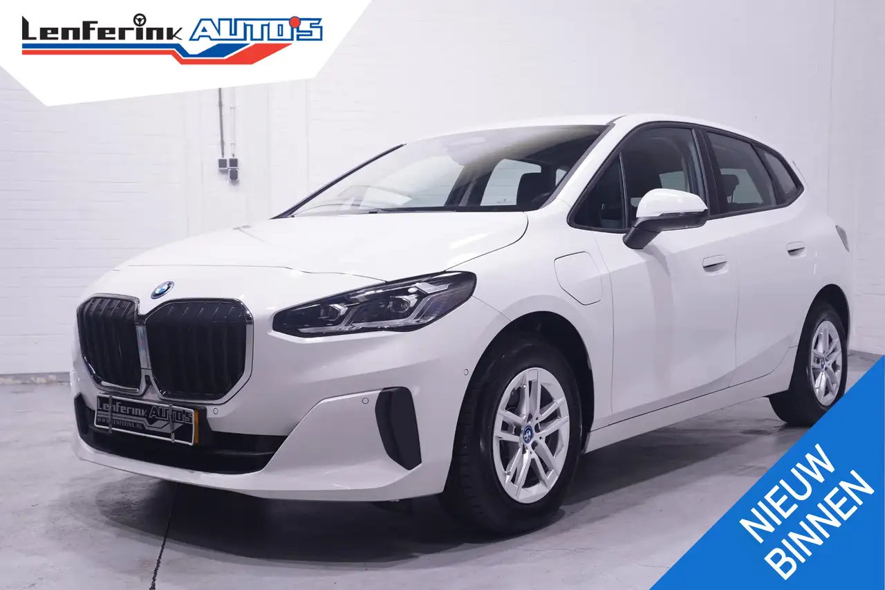BMW 225