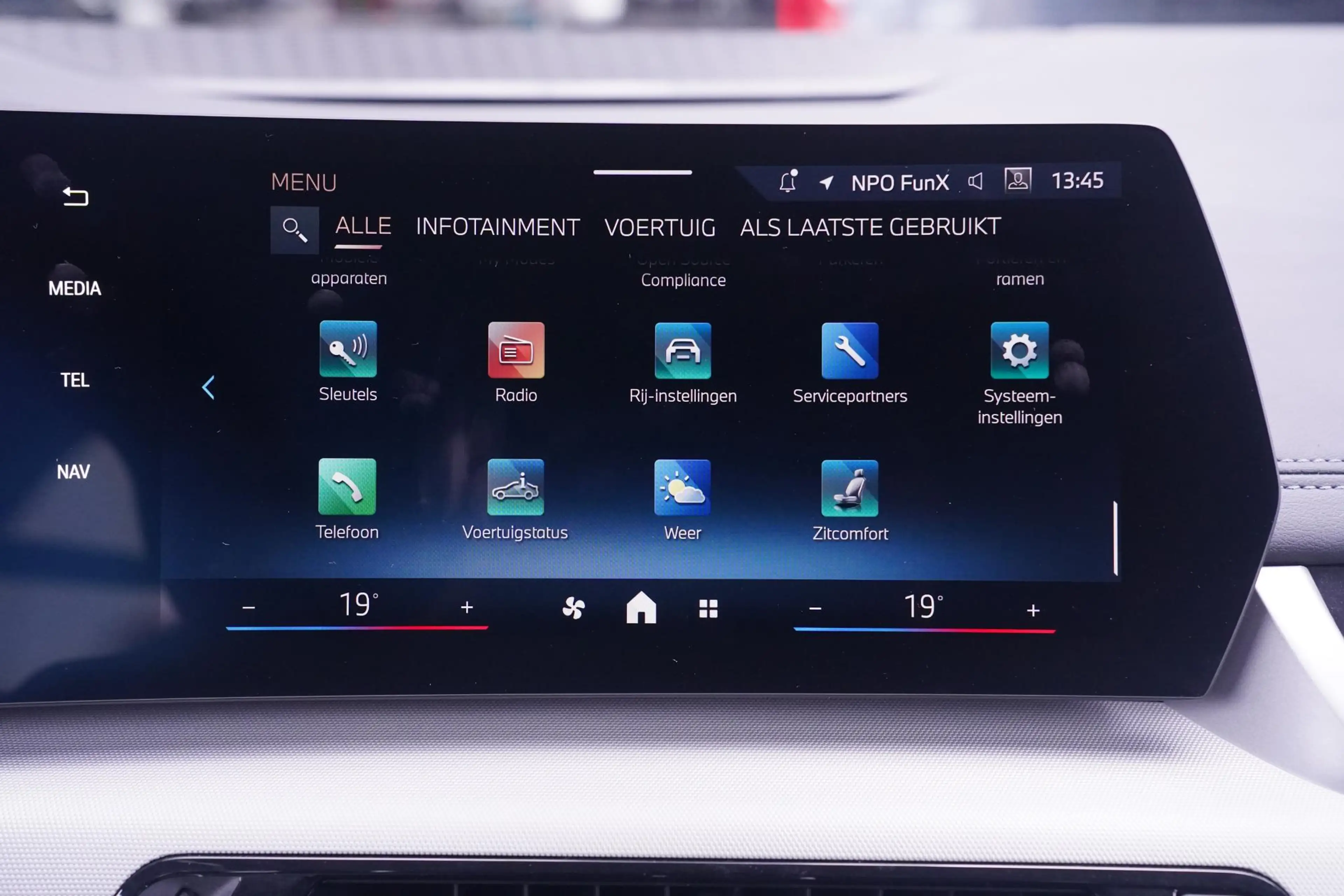 BMW 225 2-serie Active Tourer 225e xDrive SOH 98% NAP Navi — photo 38