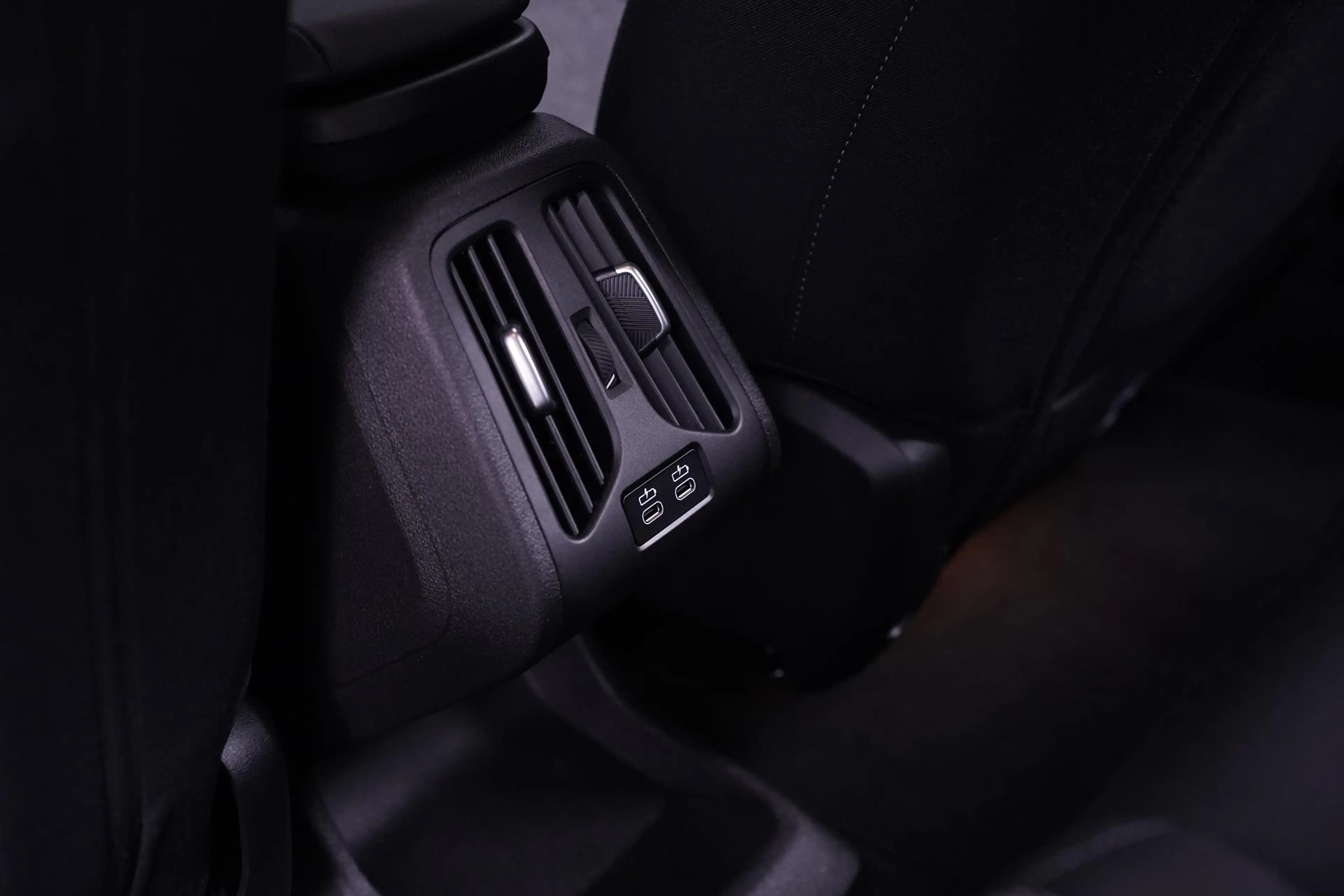 BMW 225 2-serie Active Tourer 225e xDrive SOH 98% NAP Navi — photo 49