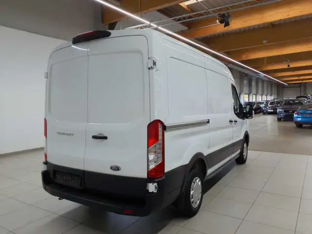 Ford Transit view 4