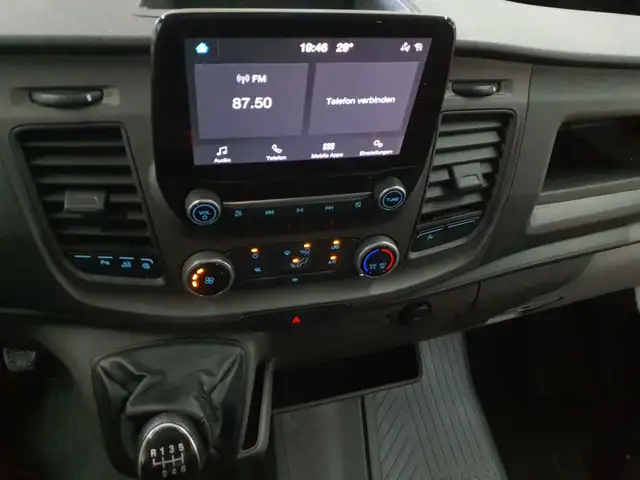 Ford Transit view 13