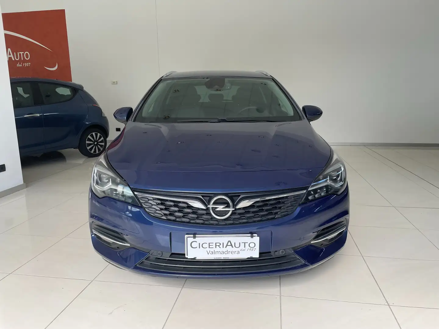 Opel Astra Sports Tour1.5 cdti Business Elegance Bleu - 2
