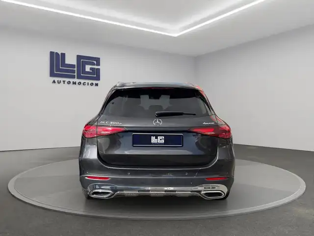 Mercedes-Benz GLC view 6