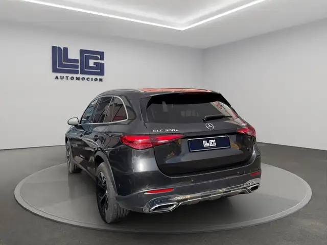 Mercedes-Benz GLC view 7
