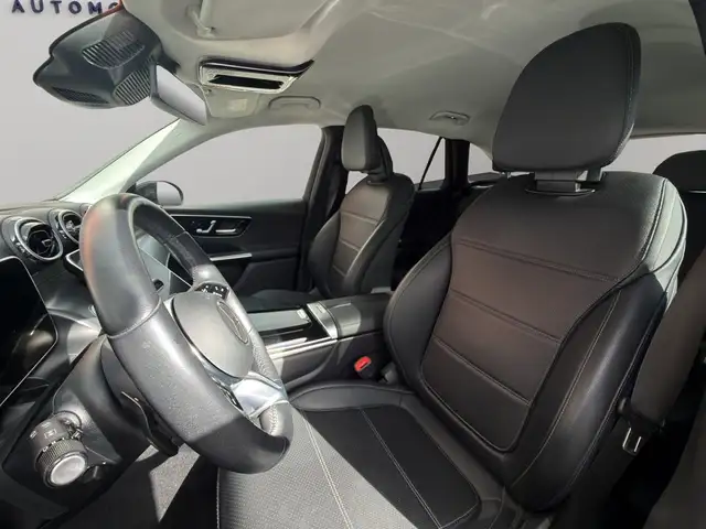 Mercedes-Benz GLC view 9