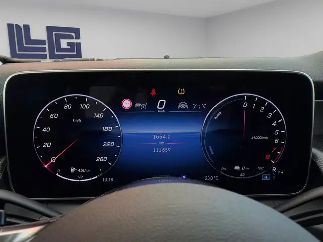 Mercedes-Benz GLC view 10
