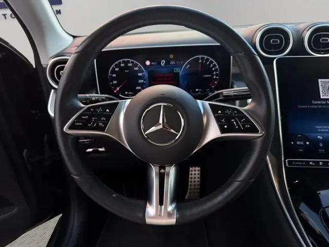 Mercedes-Benz GLC view 14