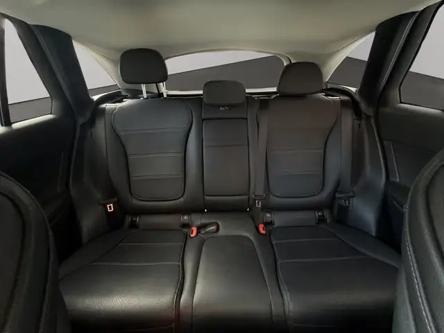 Mercedes-Benz GLC view 15