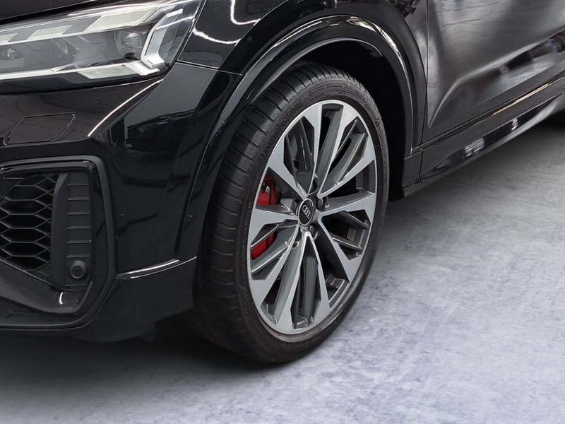 Audi SQ2 TFSI quattro S tronic NAVI RFK PANO ACC — photo 6