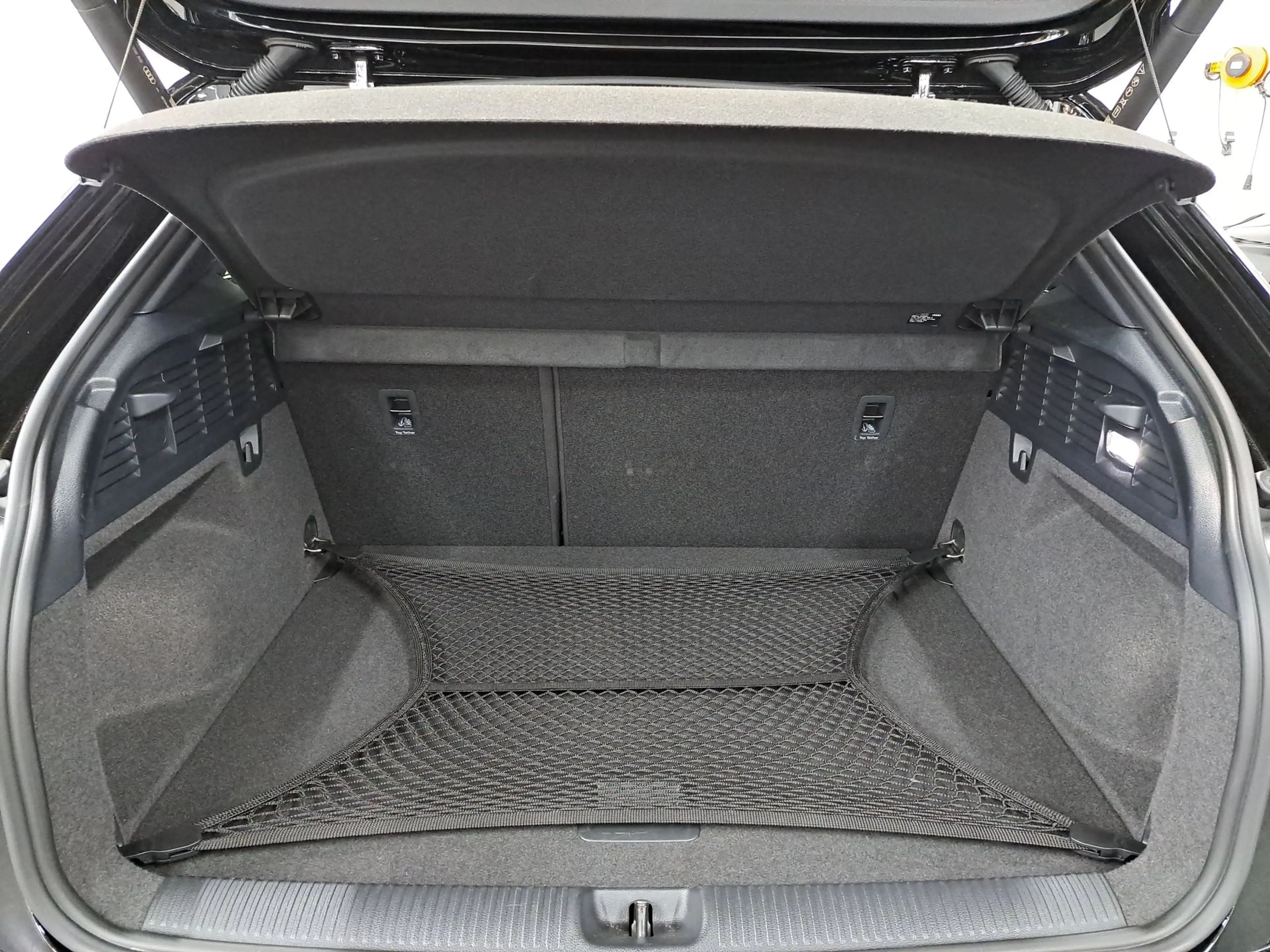 Audi SQ2 TFSI quattro S tronic NAVI RFK PANO ACC — photo 7