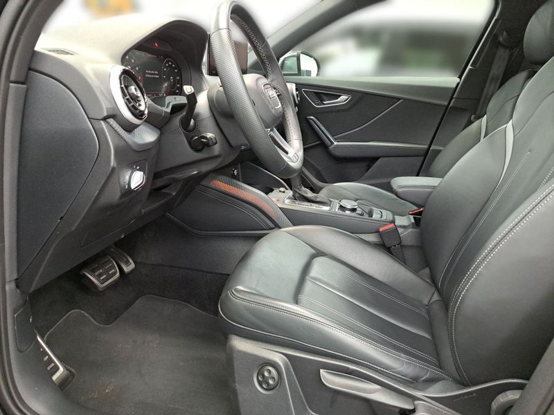 Audi SQ2 TFSI quattro S tronic NAVI RFK PANO ACC — photo 9
