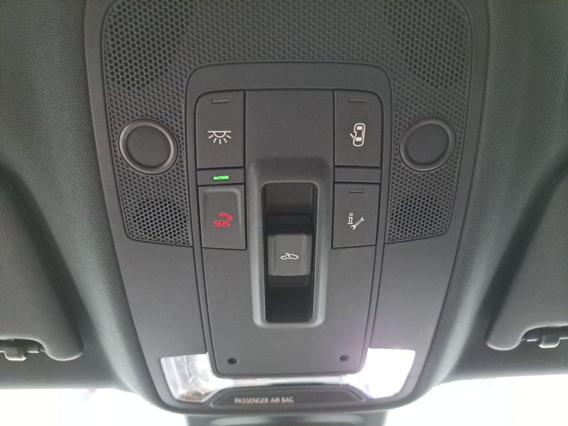 Audi SQ2 TFSI quattro S tronic NAVI RFK PANO ACC — photo 18