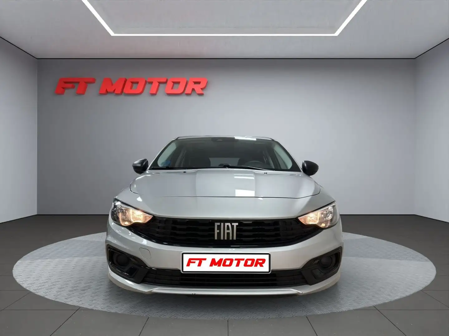 Fiat Tipo SW 1.5 Hybrid 97kW DCT Gris - 2