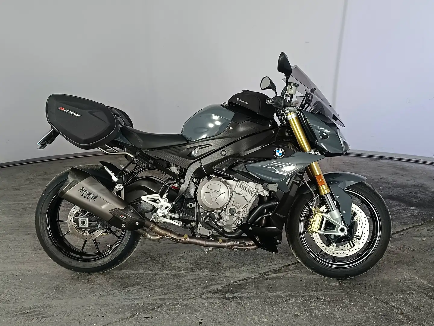 BMW S 1000 R Abs my17 Černá - 1