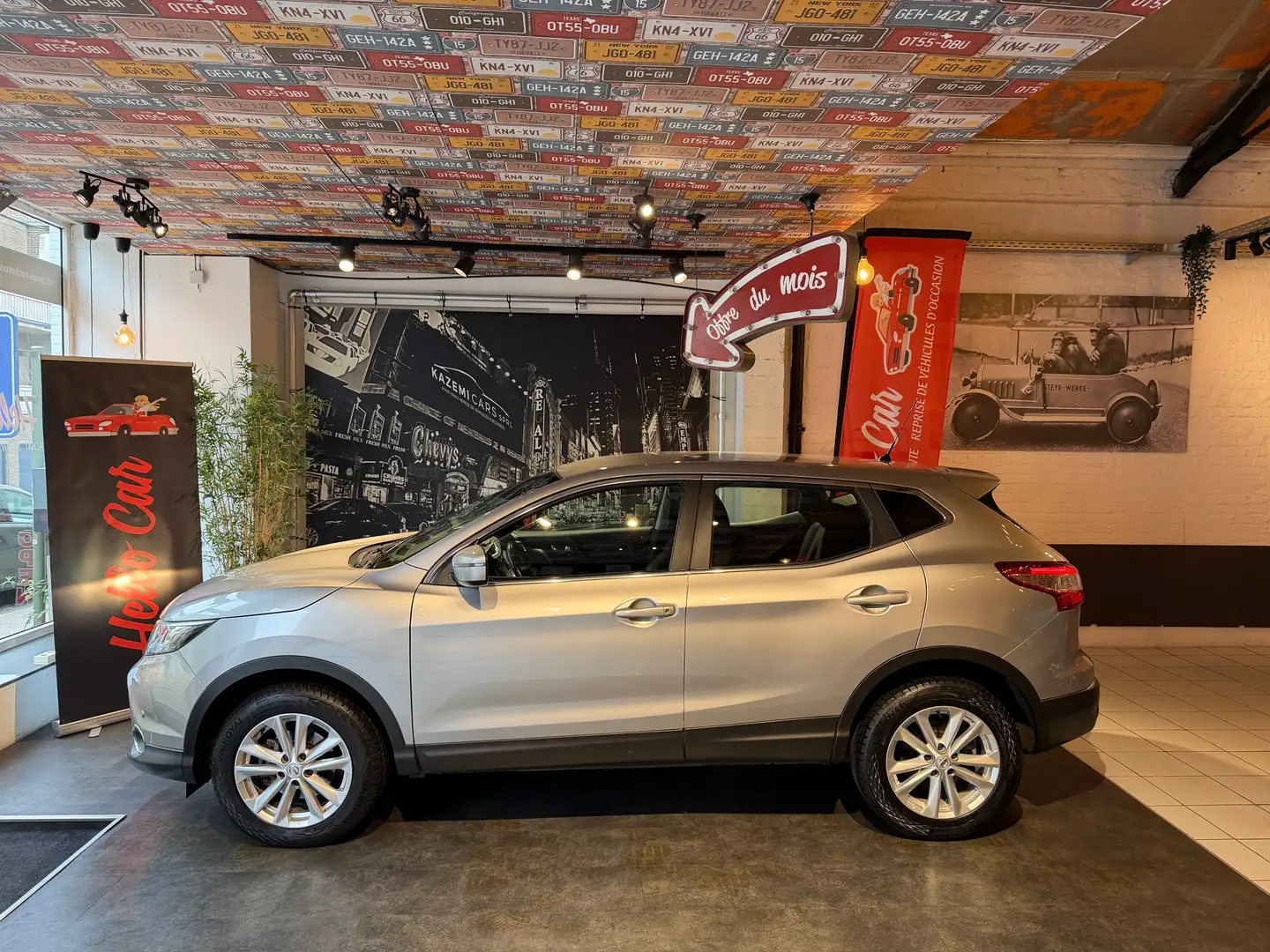 Nissan Qashqai Qashqai 1.2 DIG-T 2WD * CAMERA * GPS * GARANTIE Gris - 2