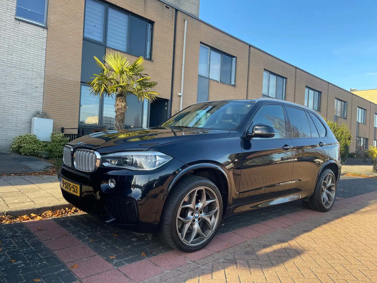 BMW X5 X5 xDrive50i High Ex.7p Fekete - 1