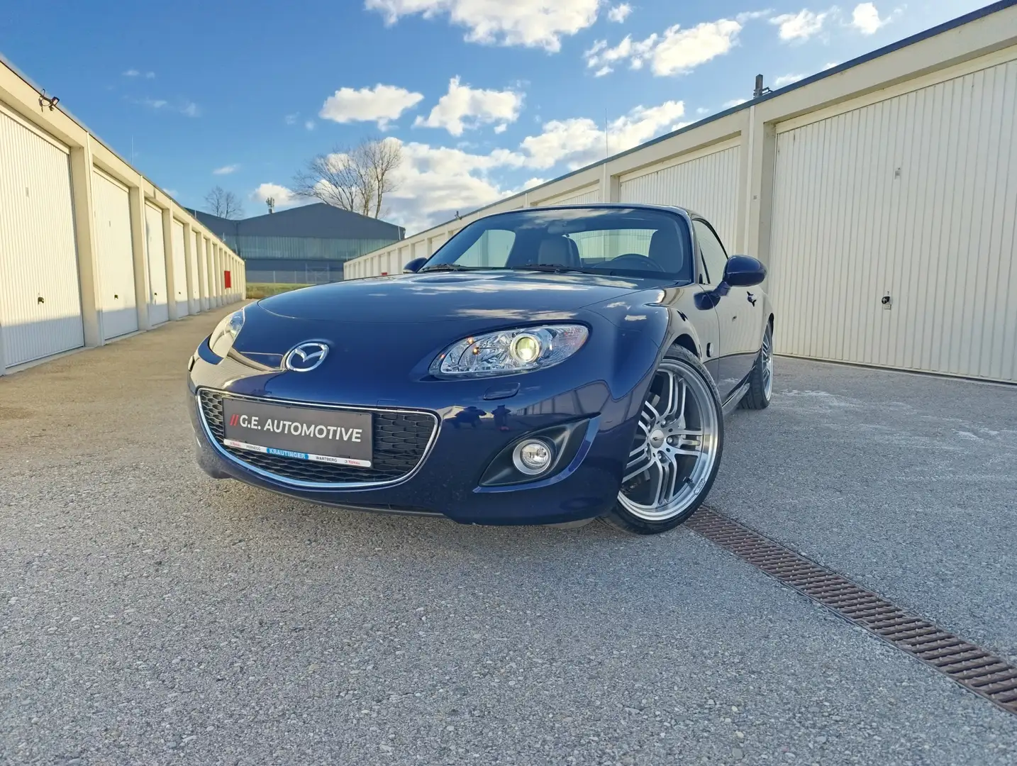 Mazda MX-5 MX-5 2,0i Roadster Coupe Revolution Revolution Blau - 2
