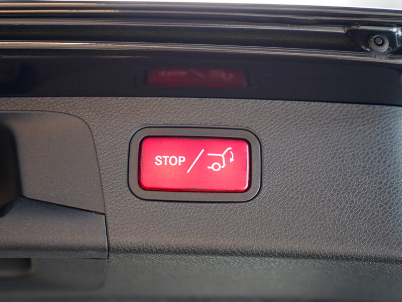 Mercedes-Benz E 220 E 220 d T AVANTGARDE Anhängevorrivhtung Kamera — photo 13