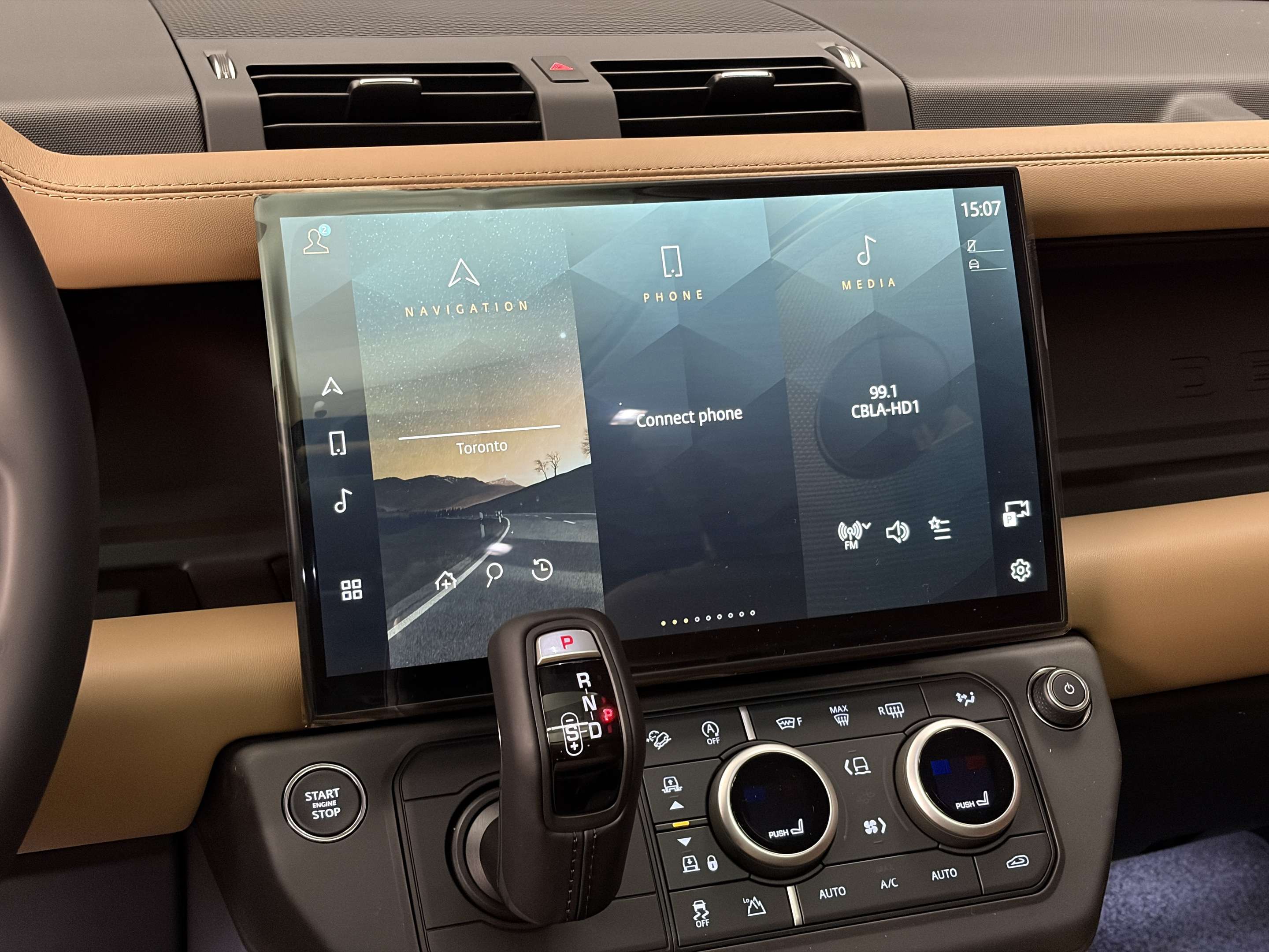 2026 Land Rover Defender X-Dynamic SE thumb 18