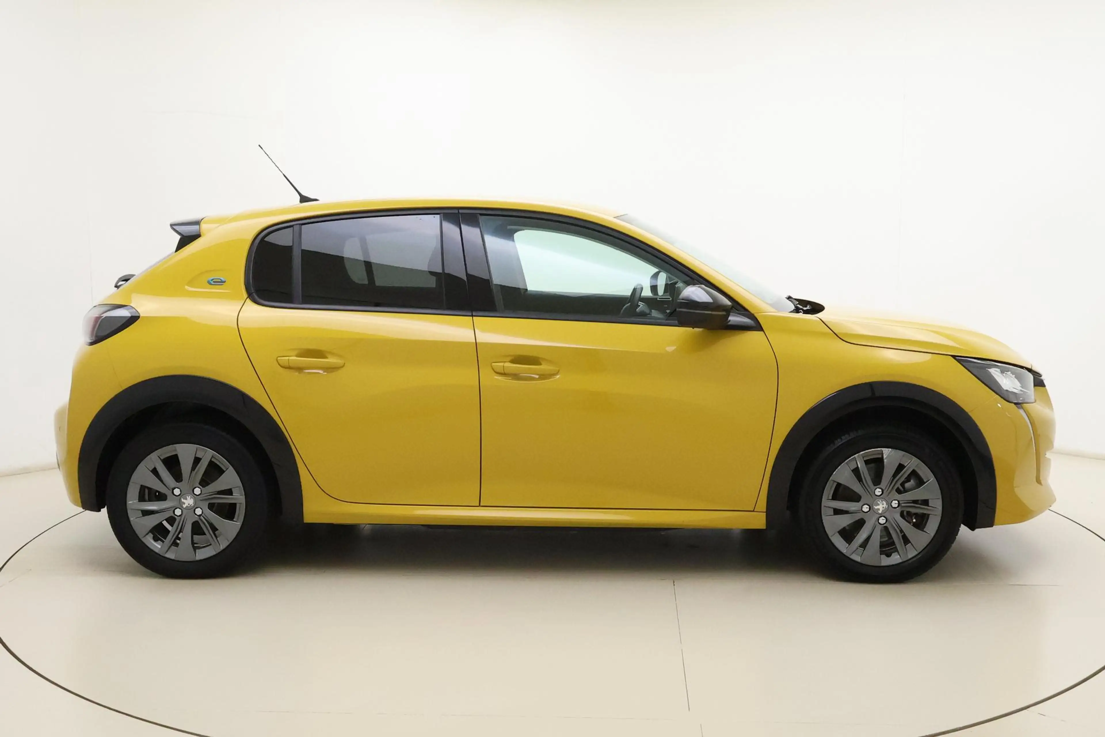 Peugeot e-208 EV Allure Pack 50 kWh | Achteruitrijcamera | Parke — photo 9