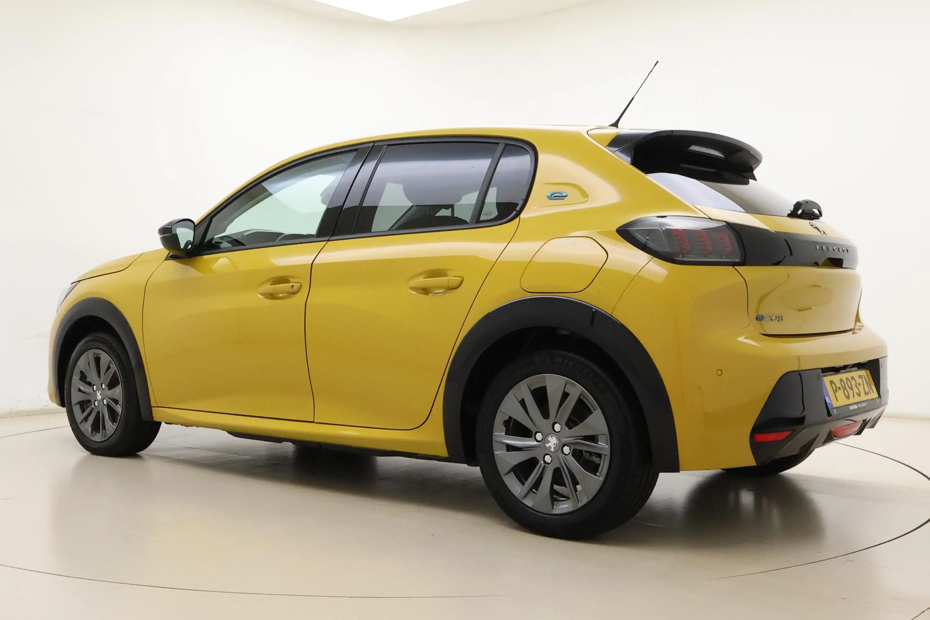 Peugeot e-208 EV Allure Pack 50 kWh | Achteruitrijcamera | Parke — photo 12