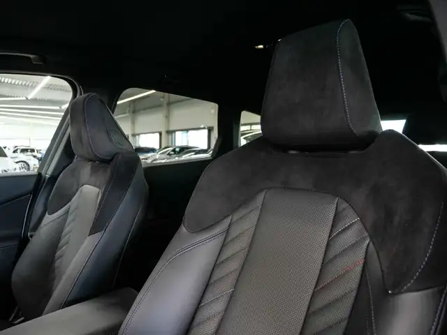 BMW X3 view 10