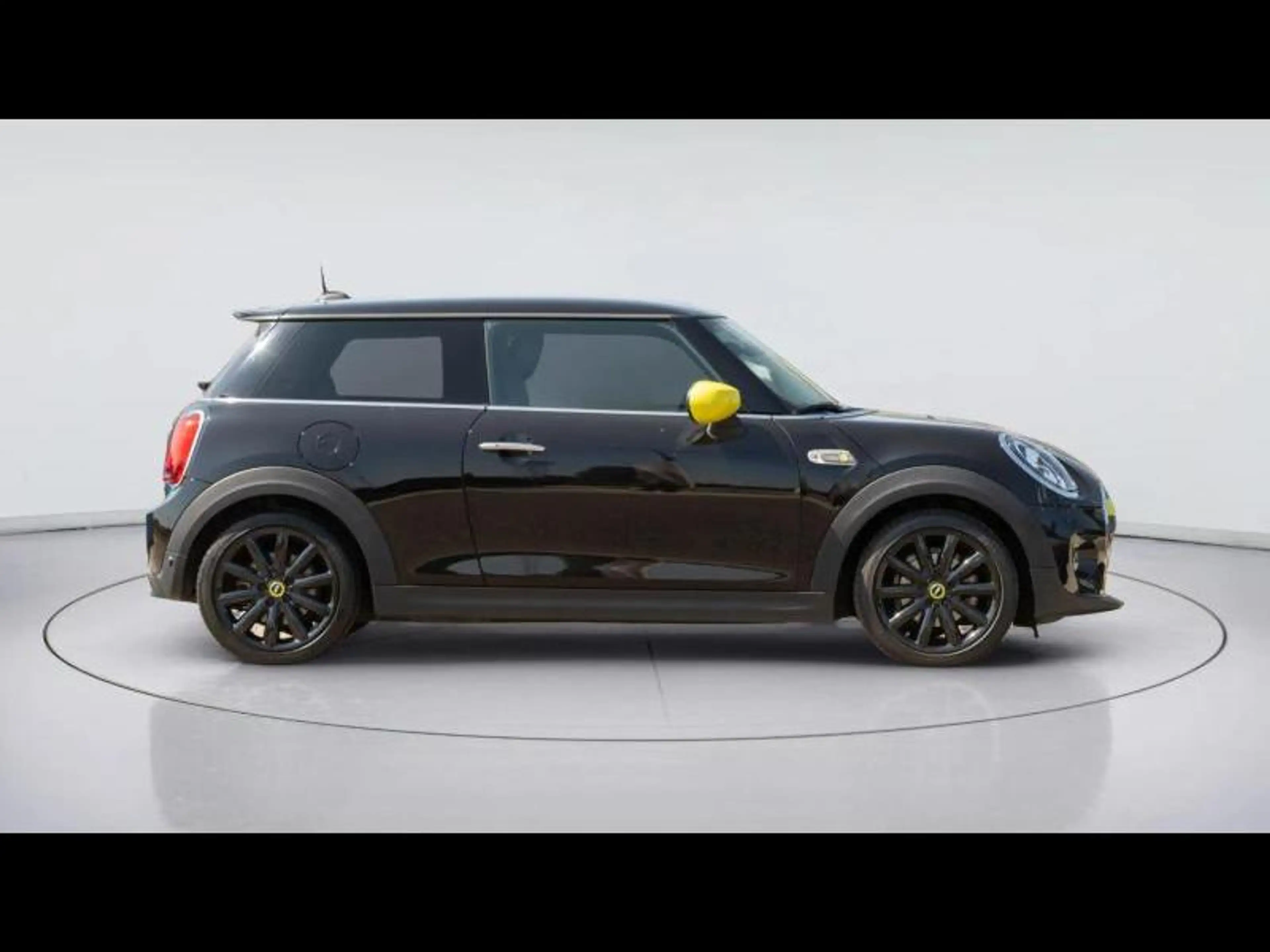 MINI Cooper SE Trim L MINI Cooper SE Hatch — photo 3